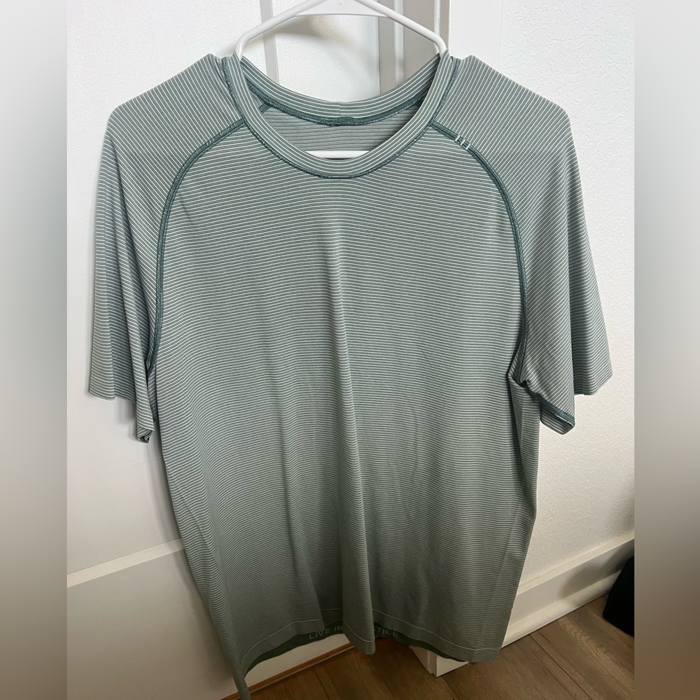 Lululemon Metal Vent Tech Tee